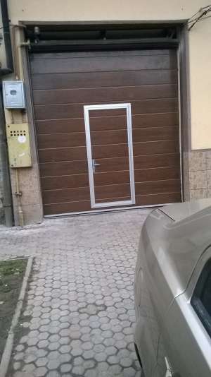 Usi de garaj