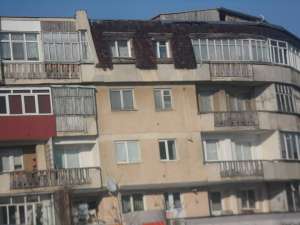 vand apartament 3 camere