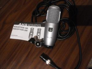 Microfon AKG Perception pentru inregistrari audio profesionale