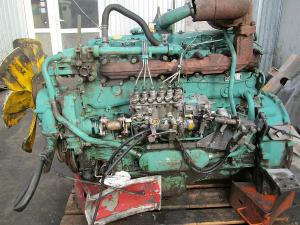 Dezmembrez motor Volvo TD71GE