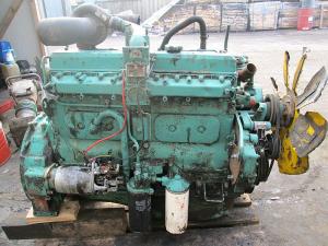 Dezmembrez motor Volvo TD71GE