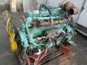 Dezmembrez motor Volvo TD71GE