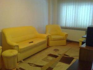 CAZARE BRASOV Inchirieri Regim Hotelier