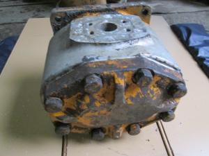 Pompa hidraulica Komatsu D60A-6F