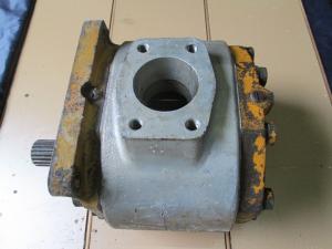 Pompa hidraulica Komatsu D60A-6F