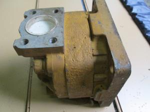 Pompa de buldozer Komatsu 68028