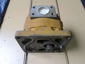 Pompa de buldozer Komatsu 68028