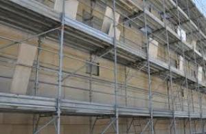 constructii case la rosu