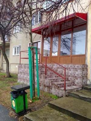 Inchiriez spatiu comercial