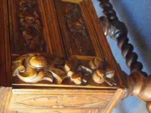 BIROU LOUIS XIII,   130 lungime, 76 latime , inaltime75cm