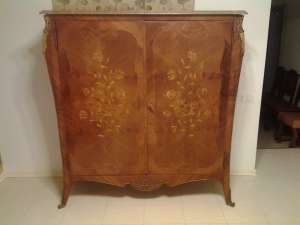 sifonier lemn de trandafir LOUIS XV  dimensiuni  inaltime 163cm lungime 150cm profunzime 52cm grosim