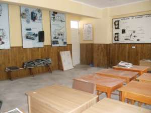 Caut partener pt service auto Ploiesti