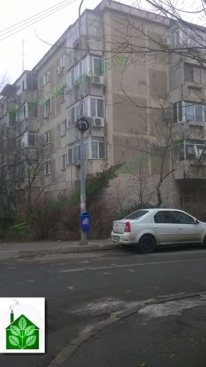 COLENTINA-BAICULUI-3cam-dec-et 2/4-st:80m2-an1990