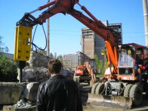 CIOCAN HIDRAULIC 990 KG EXCAVATOR 21 TONE