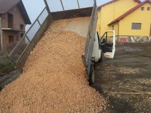 Pamant pentru gazon-moloz-nisip- Cluj Transport