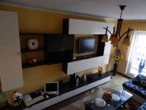 Apartament 4 camere cu imbunatatiri,  partial mobilat