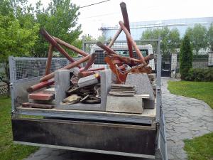 Transport moloz nisip pietris pamant vegetal Cluj