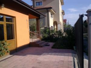 V�nzare vila