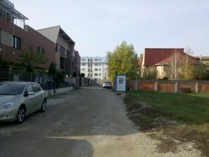 Vanzare teren 1500mp lac Baneasa