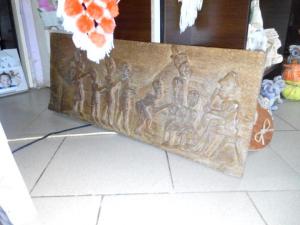 Tablou sculptat in lemn - sceneta