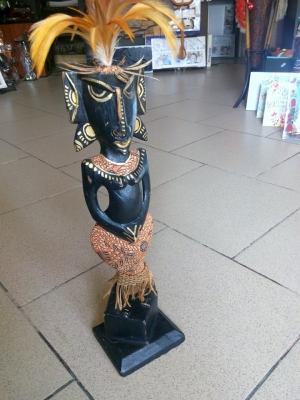 Statueta din lemn`