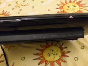 vand PS3  marca SONY  cu garantie 1 AN