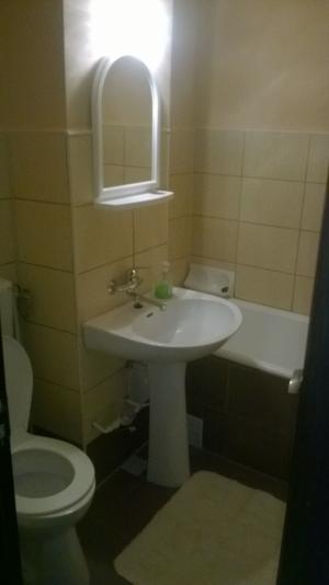 Caut COLEGA de apartament,   Medias