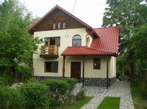 CASA DIN LEMN