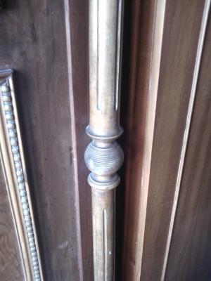SIFONIER VECHI DE 200 ANI,  DIN NUC,  SCULPTAT ,   LUCRAT MANUAL