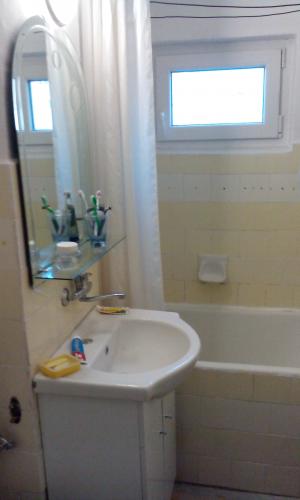 Vand apartament cu 3 camere decomandate