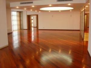 INCHIRIEZ APARTAMENT 4 CAMERE - ZONA TELEVIZIUNE,    JEAN MONET