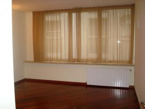 INCHIRIEZ APARTAMENT 4 CAMERE - ZONA TELEVIZIUNE,    JEAN MONET