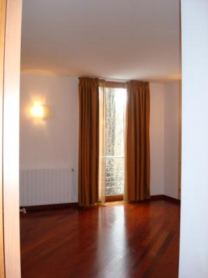 INCHIRIEZ APARTAMENT 4 CAMERE - ZONA TELEVIZIUNE,    JEAN MONET