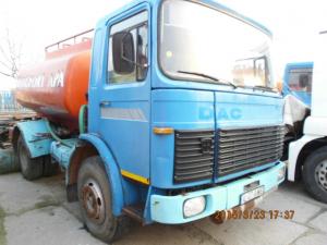 Vand autocisterna produse petroliere marca ROMAN