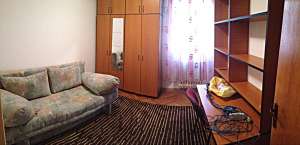 Ofer spre inchiriere apartament 3 camere,  et 1,  Piata Ramnicu Sarat