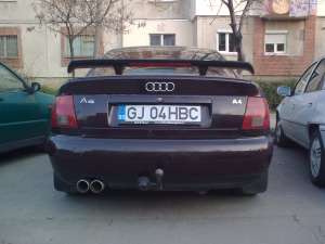 vand sau schimb audi a4