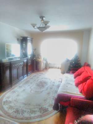 Apartament cu 3 camere, zona Intre Lacuri