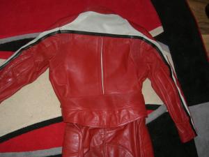 echipament moto costum moto piele caramiziu