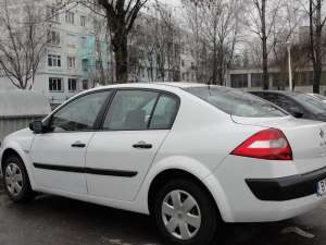 vand RENAULT MEGANE 2,   4 usi,   IMPECABIL,   PRET EXCELENT