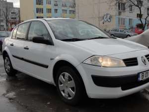 vand RENAULT MEGANE 2,   4 usi,   IMPECABIL,   PRET EXCELENT