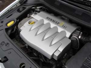 vand RENAULT MEGANE 2,   4 usi,   IMPECABIL,   PRET EXCELENT