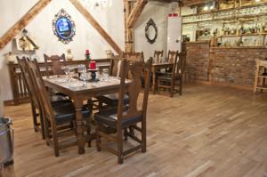 Scaune traditionale din lemn masiv