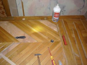 Reparatii usi metalice
