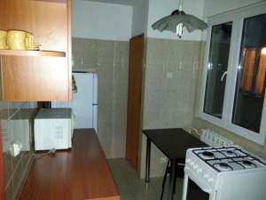 Particular,  ofer pt Inchiriere 2 camere UNIRII