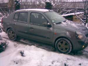 Vand urgent Renault clio symbol