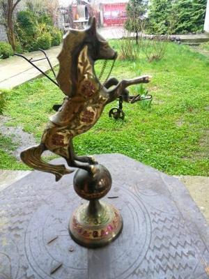 Statueta - cal din bronz