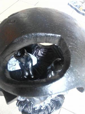 Sculptura in lemn```