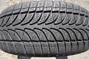 Anvelopa Iarna 215/50 R17 BRIDGESTONE BLIZZAK LM-32  91H