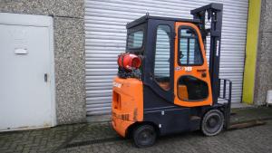 Doosan G18G-5 Kompakt LPG,  Triplex,  Seitenschieber,  Linde
