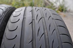 SET 2 Anvelope Vara 205/40 R17 SYRON RACE 1 84W
